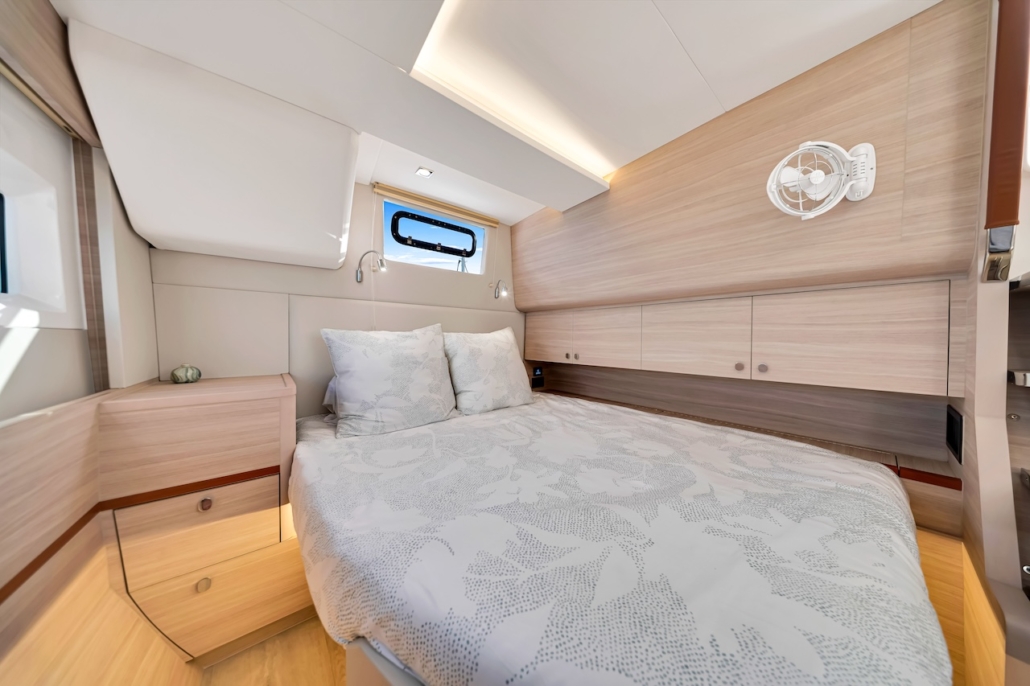 A50sail-aft-cabin-aquila50sail-aftdeckcabin(3of18)