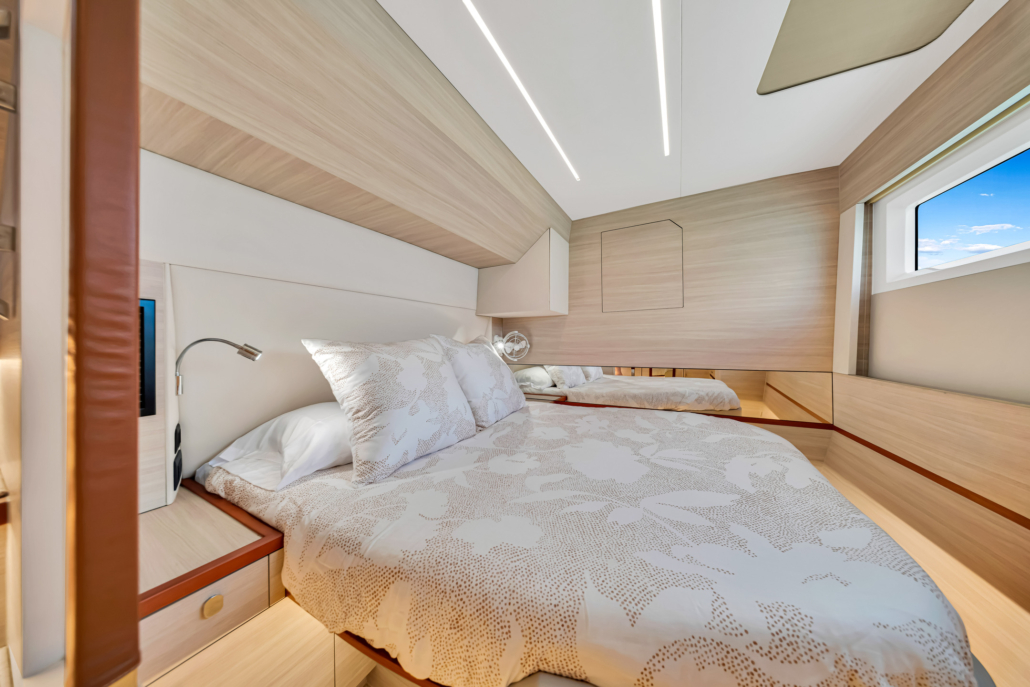 A50sail-guest-cabin-aquila50sail-vipcabin(7of20)