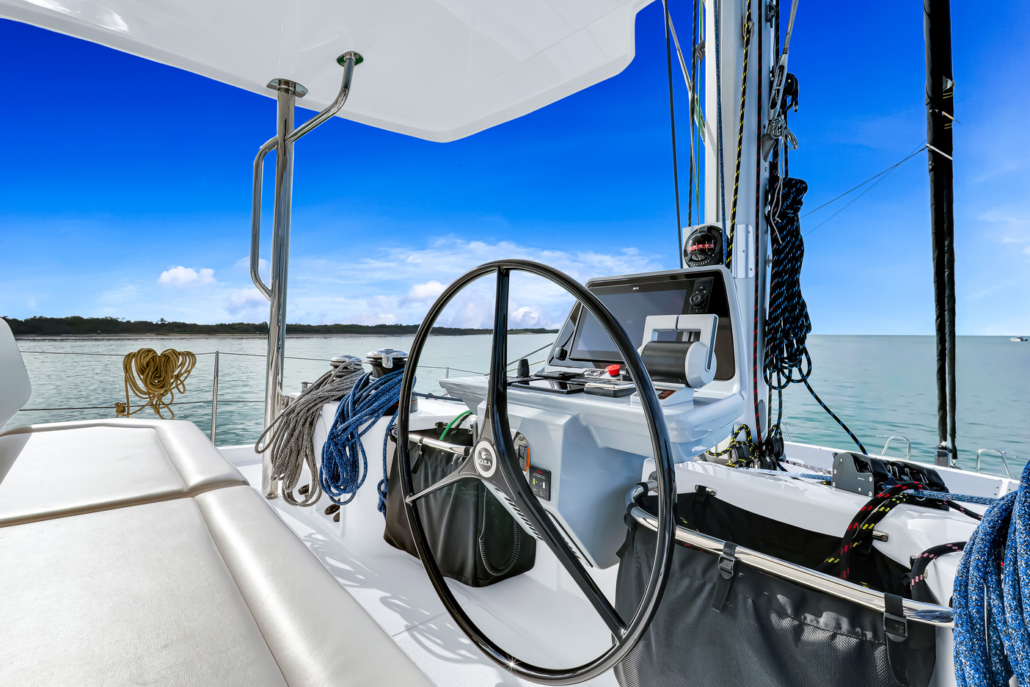 A50sail-helm-aquila50sail-flybridge(17of40)