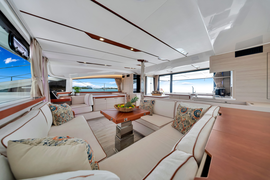 A50sail-salon-aquila50sail-salon(40of68)