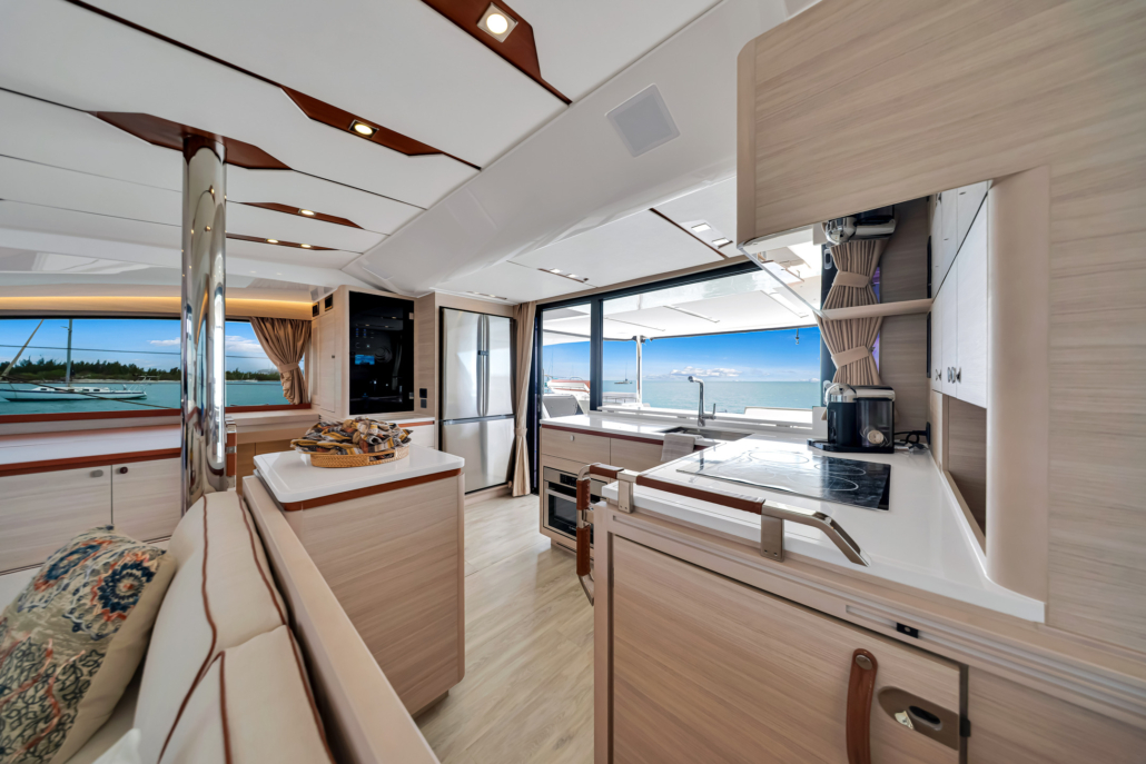 A50sail-salon-aquila50sail-salon(42of68)